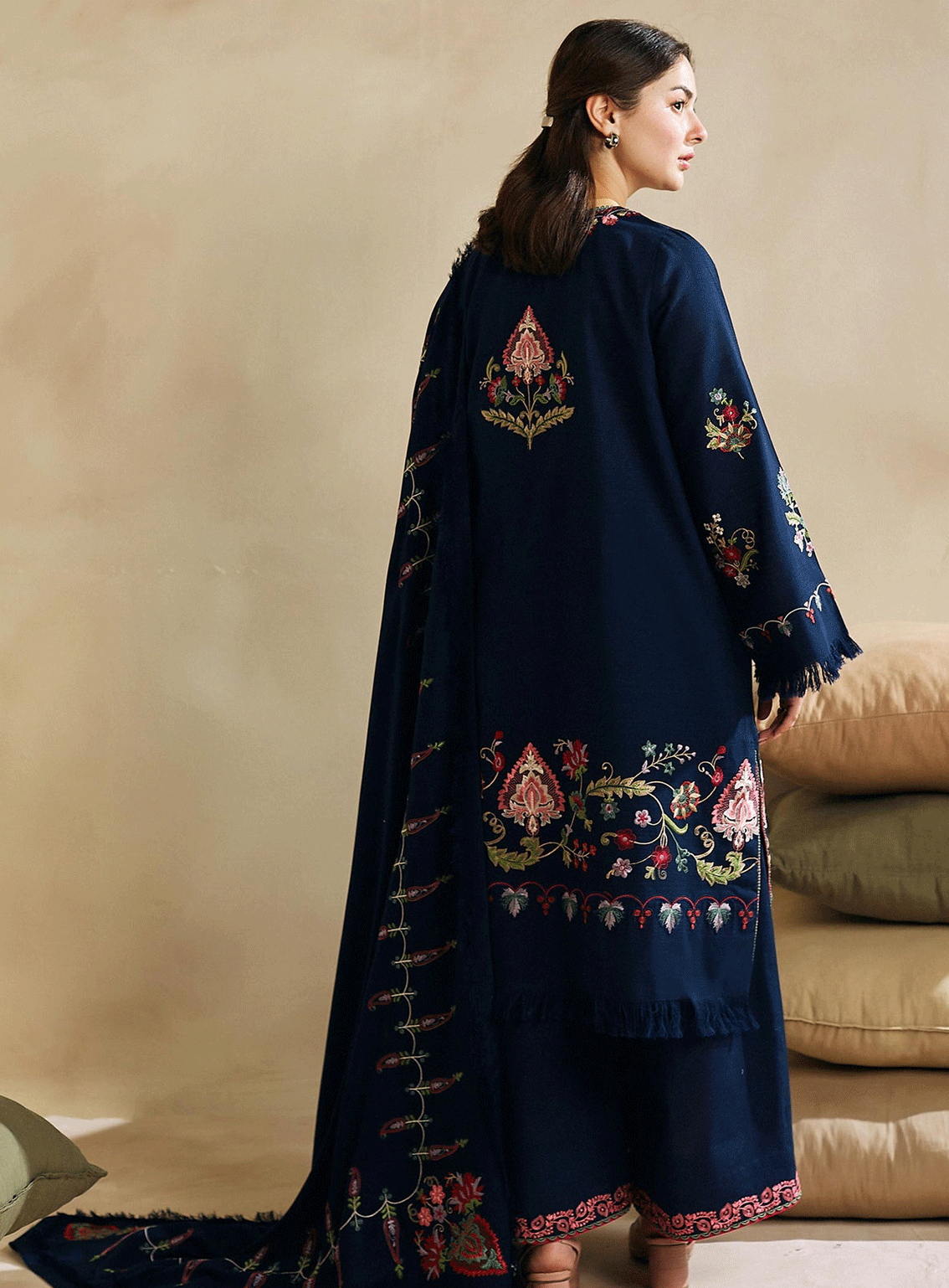 Coco By Zara Shahjahan Embroidered Khaddar Unstitched 3 Piece Suit - 9B