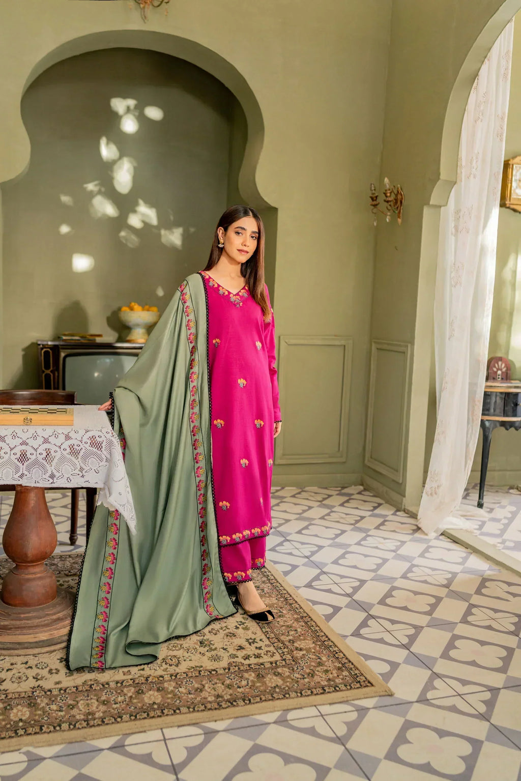 3PC Embroidered IR0020