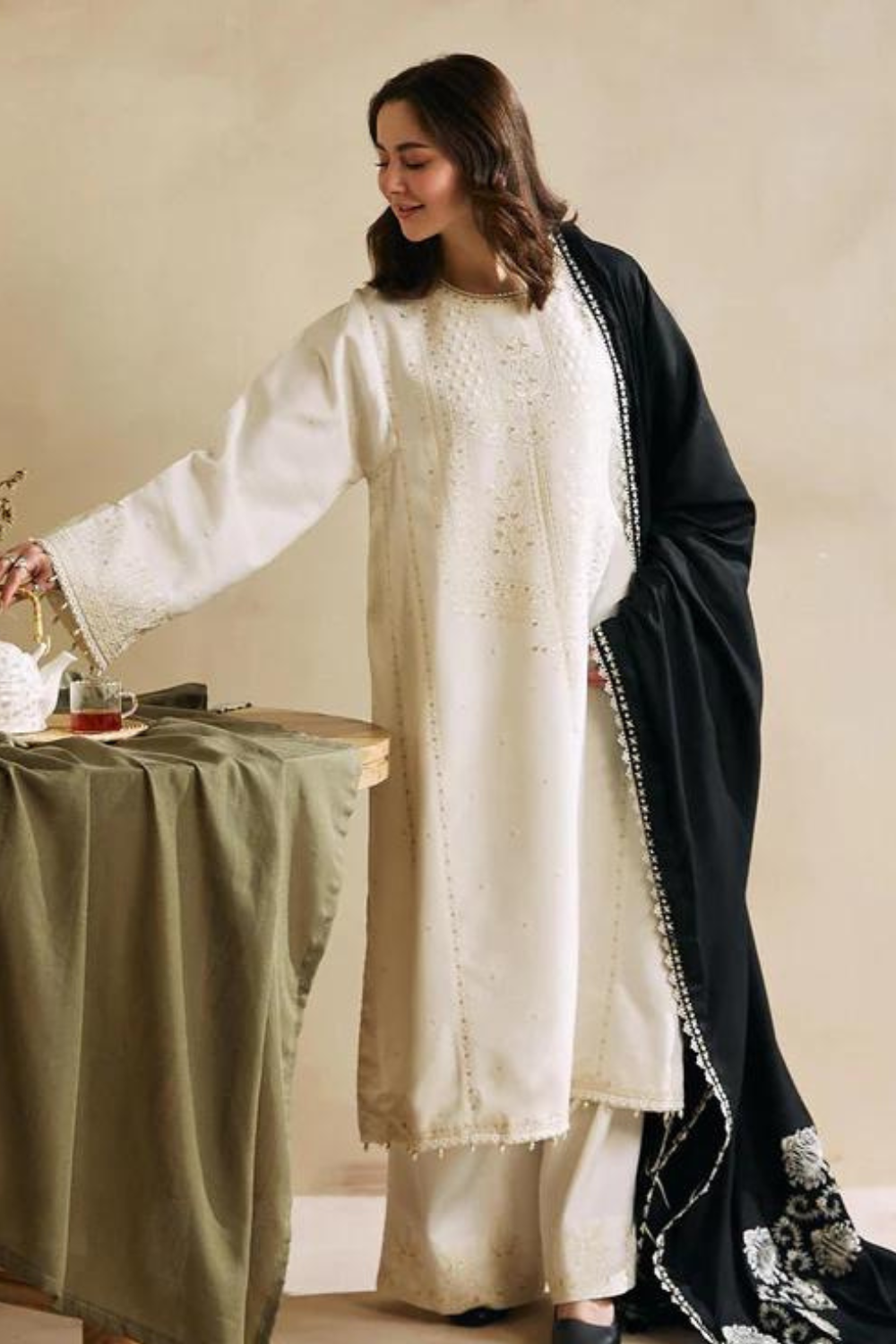 3PC Embroidered IR0019